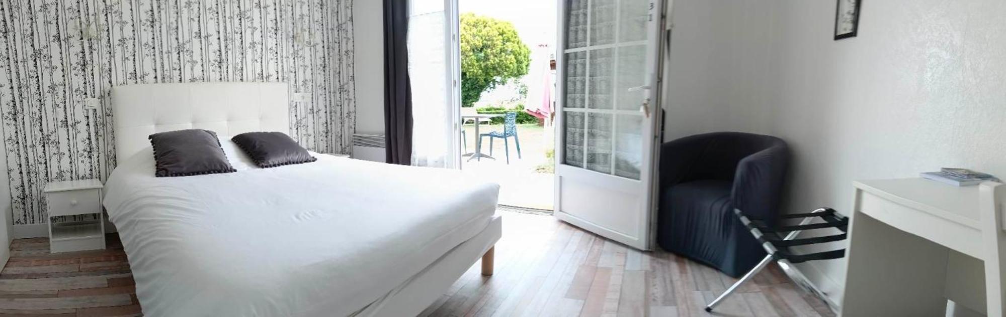 Le Mareuillais Hotel-Restaurant Bagian luar foto